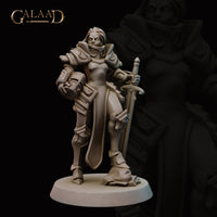 Female Knight Captain by Galaad Miniatures