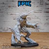 Insect Hulk Devourer by Epic Miniatures — massive chitinous humanoid creature lunging forward, one swiping claw extended, broad segmented body covered in overlapping armour plates and dorsal spines, large curving horns swept back from a compound-eyed head, open roaring maw, on a 51mm plain round base.