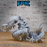 Blackspawn Crawler by Epic Miniatures — close view of the rearing upper body showing segmented torso, splayed clawed arms, mane-like frills around the neck, and a spiked tail curling low to the right.
