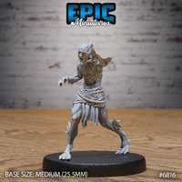 Snarling deep one creature in a wide aggressive stance, clawed hands raised, bony head crest, rope-wrapped loincloth, clawed feet with ankle spurs. Sculpt by Epic Miniatures.
