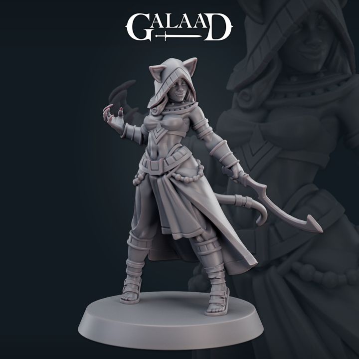 Female Leonin 01 by Galaad Miniatures