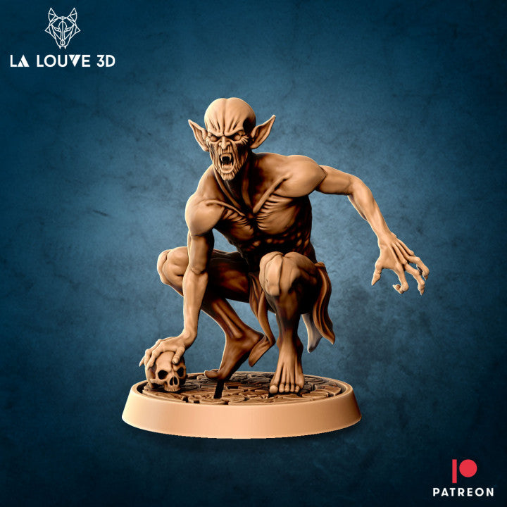 Unpainted resin miniature of a feral crouching vampire by La Louve 3D, shown in a warm tan resin colour. The figure is lean and snarling, with pointed ears, sunken eyes, and clawed hands. One hand grips a skull on a cobblestone base while the other reaches forward aggressively. Printed at 32mm scale by Mitz and Simz.