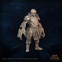 Three-quarter front digital render of The Grudgebearer miniature showing the raised clawed gauntlet pose, spiked plate armour with face reliefs on the chest, and layered faulds with hanging chain detail. Dark Triad range by Great Grimoire, 35mm scale.