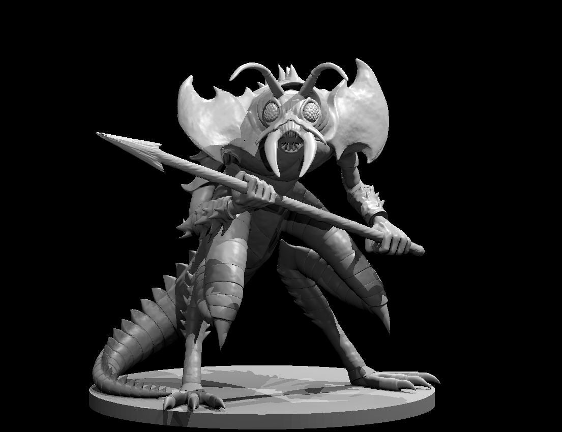 Grey resin digital render of an Ice Devil miniature at 32mm scale — insectoid devil in a wide combat stance holding a spear across its body, with compound eyes, curved horns, sabre fangs, segmented chitinous torso, spiked bracer, and a coiled tail, mounted on a round rocky base