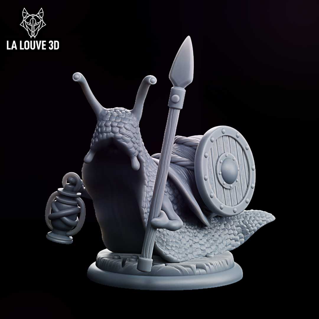 Armoured snail miniature holding a tall spear and wooden round shield with iron rivets, a small ornate lantern dangling from one tentacle. Scale-plated body by La Louve 3D.