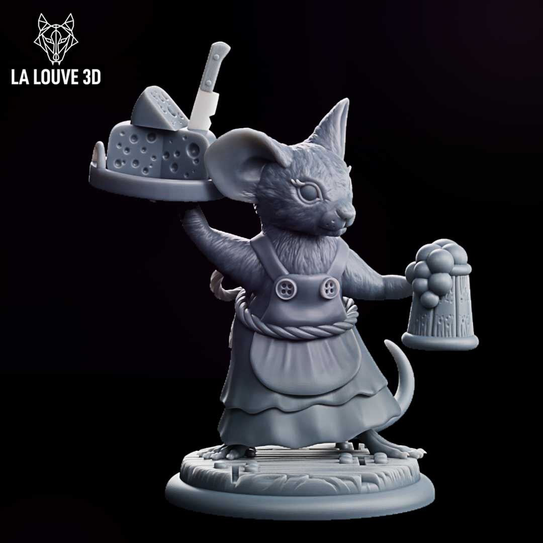Upright mousefolk figure in layered skirt and button apron, holding a cheese platter with a knife aloft in one hand and a frothing tankard in the other. Sculpt by La Louve 3D.