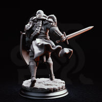 Armoured warrior mid-stride with longsword levelled forward and kite shield raised, wearing full plate over chainmail, horned pauldron, and billowing cape. Sculpt by DM Stash.